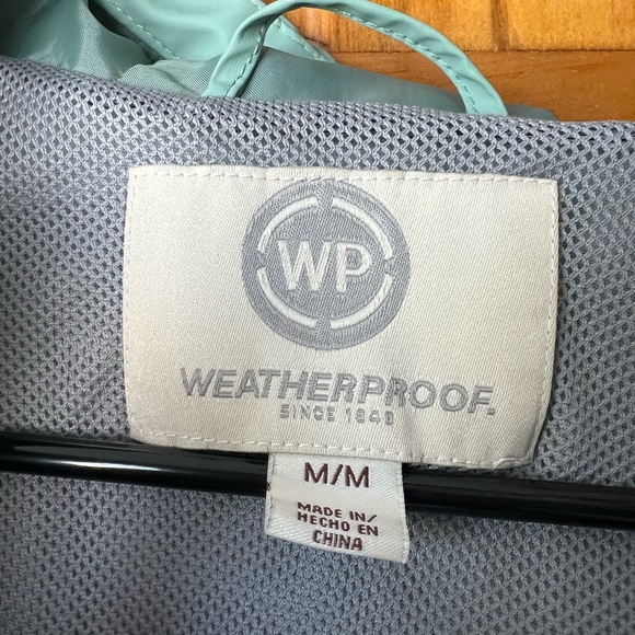 Weatherproof Rain Coat - Picture 2 of 3